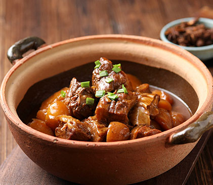 小土豆烧牛腩